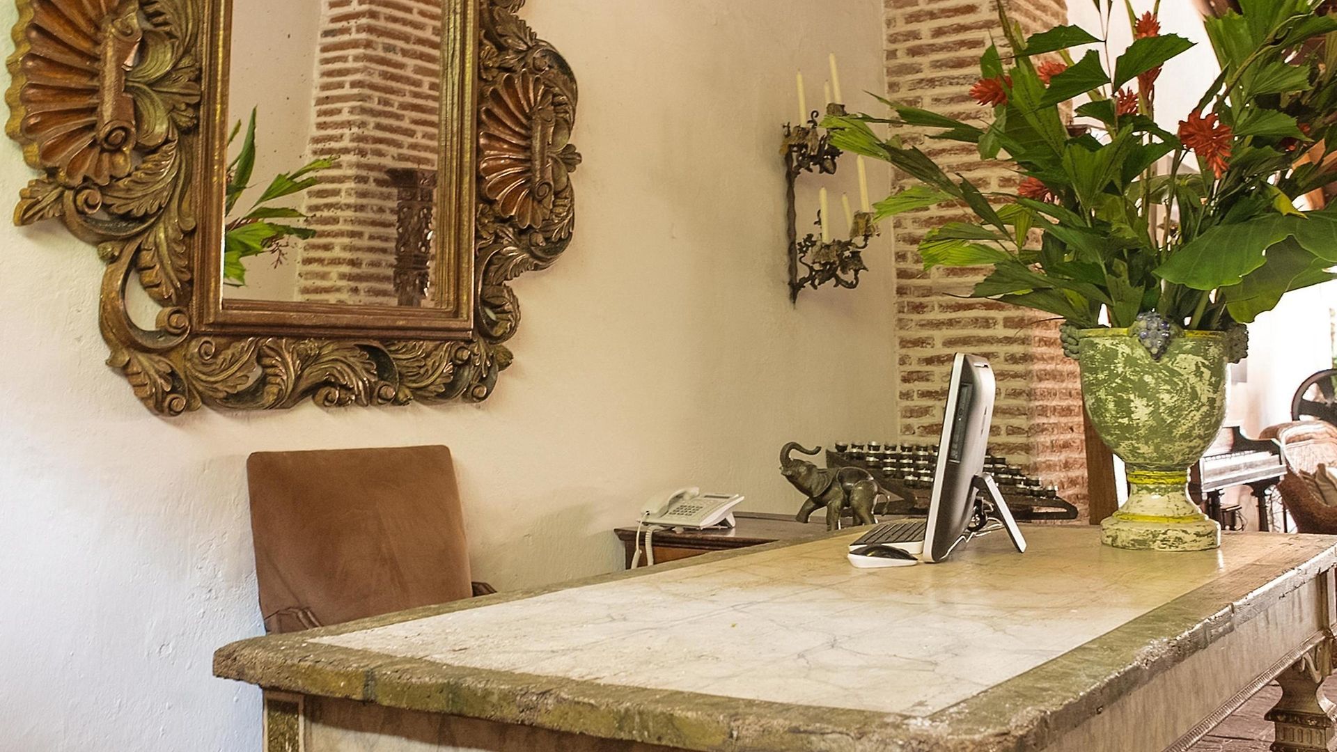 Casa Mejia Hotel 2*